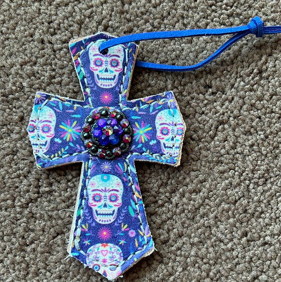 Sugar candy Skulls Saddle Cross