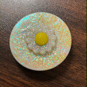 Daisy Pop Socket